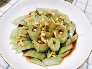 14、无油凉拌开胃黄瓜-可做减肥晚餐,成品图。