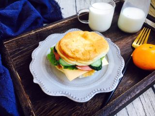 15、#感恩节食谱# 烧饼夹鸡蛋老火腿,成品图