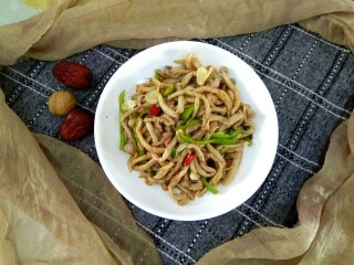 18、凉拌蟹味菇,成品图