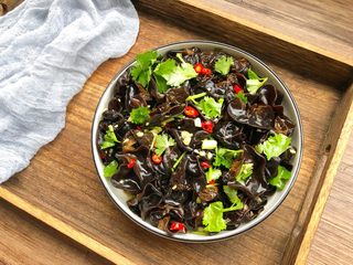 19、凉拌木耳,特别适合夏天的凉拌菜