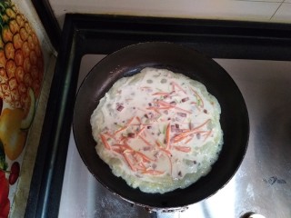 18、披萨味的薄饼,一勺倒入锅里晃匀