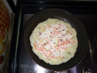 19、披萨味的薄饼,待饼的四周变透明，翻面儿