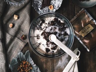 10、浓郁巧克力咖啡马芬蛋糕,放入泡打粉1g