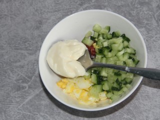 11、沙拉三明治,加一勺沙拉酱