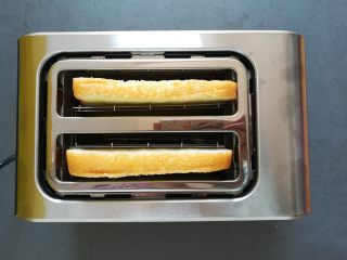 11、快手三明治,烤好以后面包片自动弹起