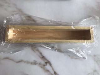 8、蔓越莓饼干,模具中放入保鲜膜