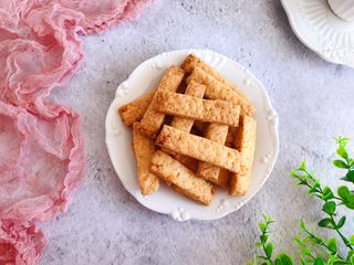 14、网红咸蛋黄饼干,成品