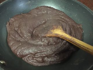 17、#甜食#红豆沙,翻炒至完全融合即可