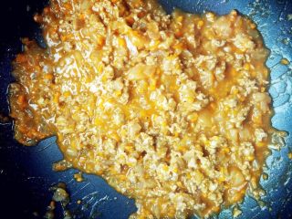 7、意式番茄肉酱,煮至粘稠，盛出即可