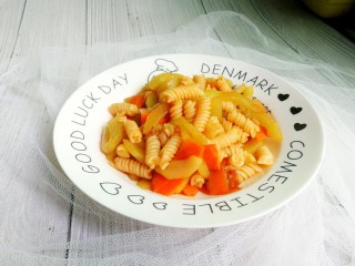 11、时蔬炒意粉,出炉，装盘