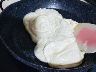 8、奥利奥雪花酥,快速翻拌均匀,无干粉。