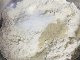 6、榴莲披萨????,加入糖、酵母