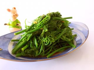 15、凉拌丝瓜尖,????????????