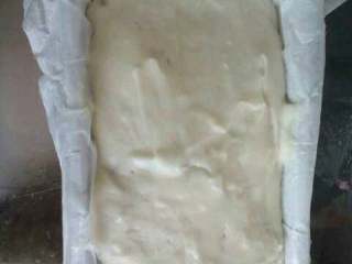 4、自制【香肠披萨】,这是准备好的奶酪。