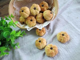 17、南瓜曲奇,曲奇出炉放凉后密封保存