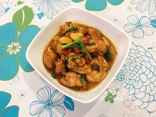 13、鲜胡椒烧鸡,香辣够味，酱汁用来拌饭最棒了！