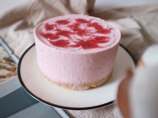 23、覆盆子生乳酪蛋糕,成品图