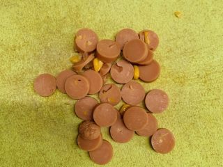 22、花边双肠披萨,甜肠切小片。