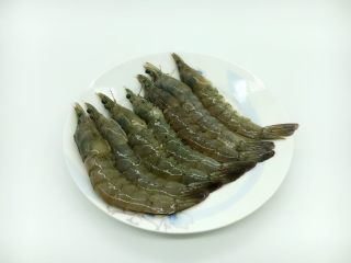1、芝士焗大虾,主要食材：鲜虾