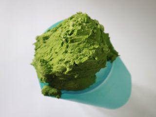 14、抹茶白巧曲奇,装入裱花袋