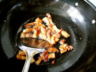 11、香菇炒蛋面(附自制鸡蛋面做法),小火煸出油