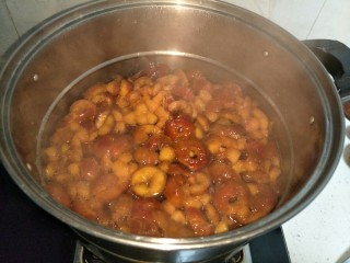 9、山楂酱1,山楂是比较容易成熟的食物，大约十五分钟就可以了。