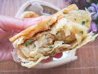 27、香葱千层饼,好香哦????有没有流口水呀????