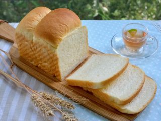 15、北海道吐司（70%冷藏中种）,吃2天都是软软的，组织细腻