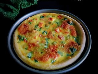 8、藜麦菠菜虾仁披萨，吃出藜麦的纯，吃出菠菜的个性,脆香美味。