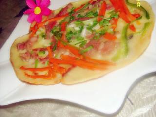 9、芝士培根鸡蛋脆饼,可以装盘了