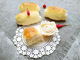 13、香甜小面包#面团的发酵之旅#,成品一。