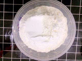 2、玉米面饼干,小麦面粉就可以，不要低筋高筋面粉