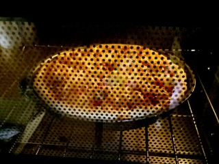 15、芒果披萨,烤箱预热，160°烘烤16分钟（每个烤箱温度不一样，根据自己烤箱调整温度）