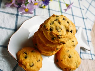 20、巧克力豆曲奇,烤箱130度烤25分钟即可