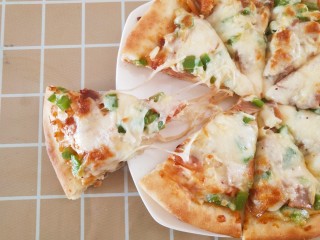 12、火腿披萨,一个人灭掉一张9寸