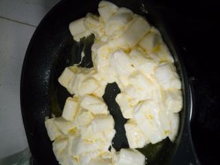 7、雪花酥,倒入棉花糖