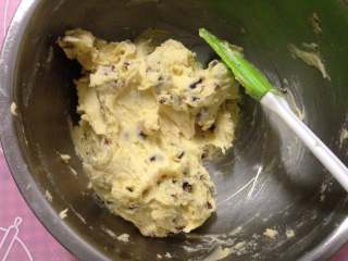 7、蔓越莓曲奇饼干,翻拌均匀