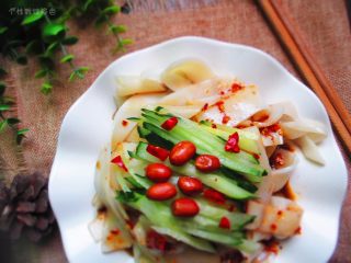 21、5分钟自制凉皮，免洗面,大家可以试试看，5分钟就可以搞定了