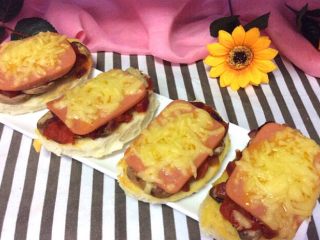 20、馒头披萨,好香，早餐开饭了