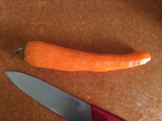 6、夏日减肥食谱之凉拌菜,萝卜去皮