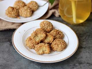 17、芝麻小酥饼,很酥脆的口感