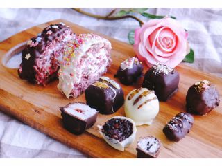 51、藏在每颗巧克力下的是不一样的内心,哒啦 享受下午茶时光啦～