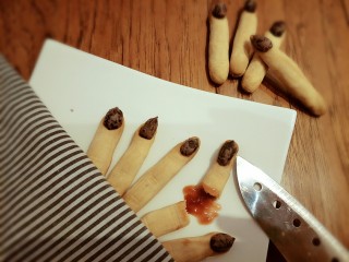 1、女巫手指饼干,先来张成品图