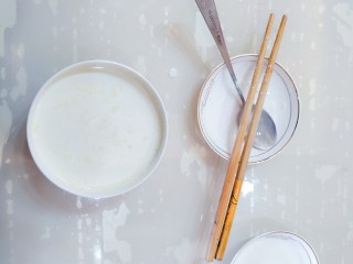 7、午后时光_红枣双皮奶,奶粉和牛奶几乎完全融合,就可以停了