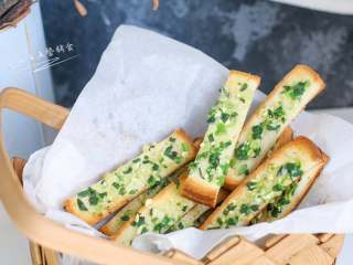 4、蒜香吐司,完成啦。