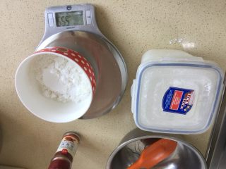 4、苹果派,淀粉.1➕水 .1 搅匀