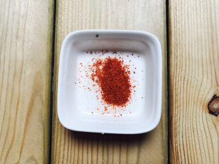 7、中西合璧的馒头鸡蛋披萨,辣椒面1克备用！