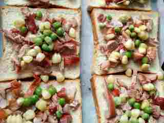 3、烤鸭蔬菜吐司汉堡,撒上面