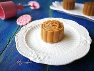 15、香甜栗子泥,做蛋黄酥和月饼，口感也是极好的。