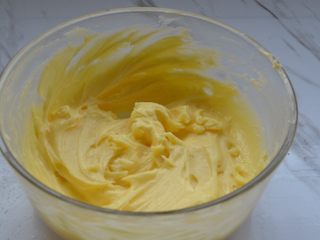 6、蔓越莓饼干,充分搅拌均匀融合